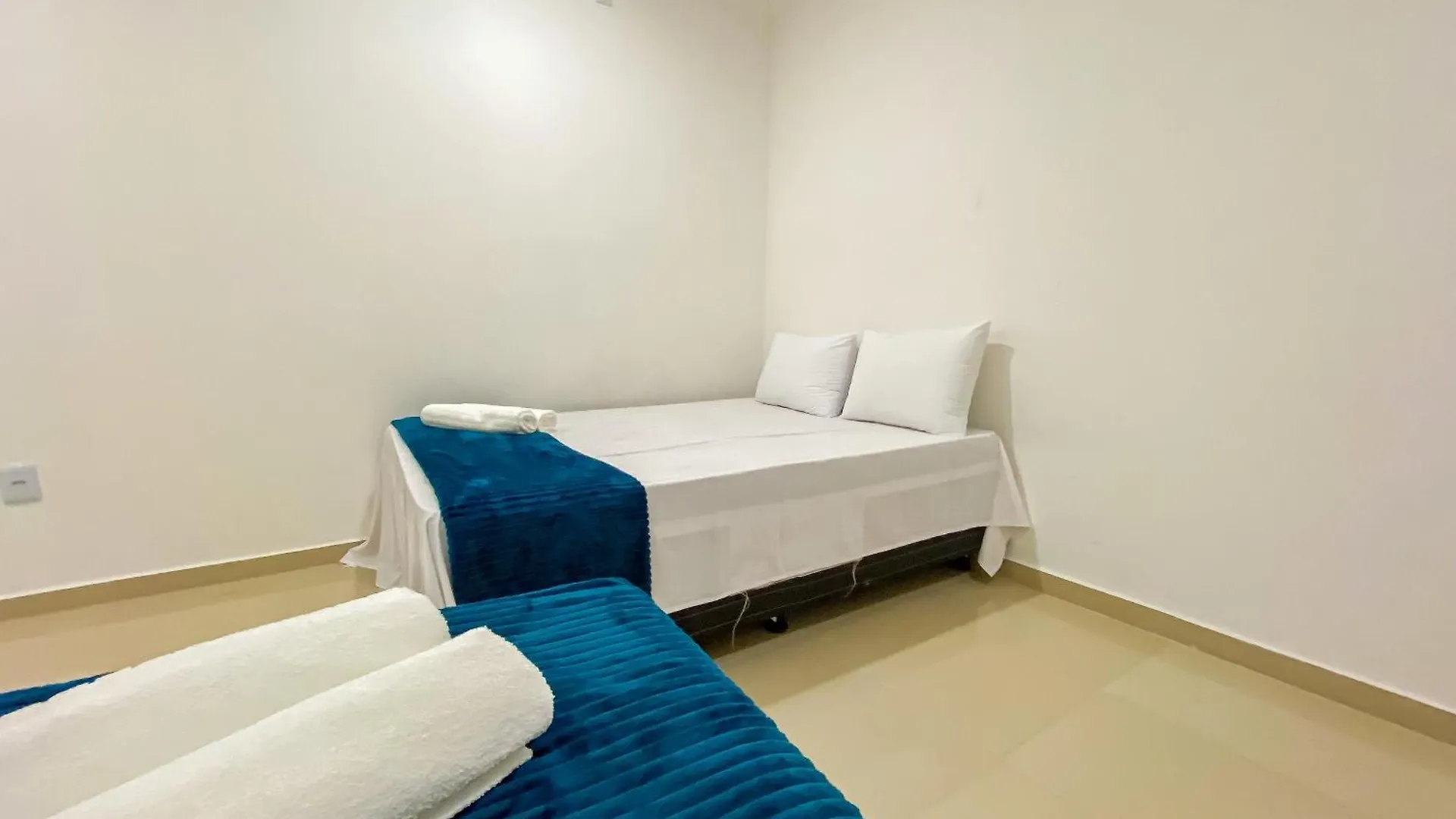 Casa Individual Com 2 Suites Ambas Com Ar Condicionado, Sala, Cozinha, Area De Servico E Garagem Para 2 Carros Pequenos A Poucos Metros Da Praia De Taperapua Porto Seguro