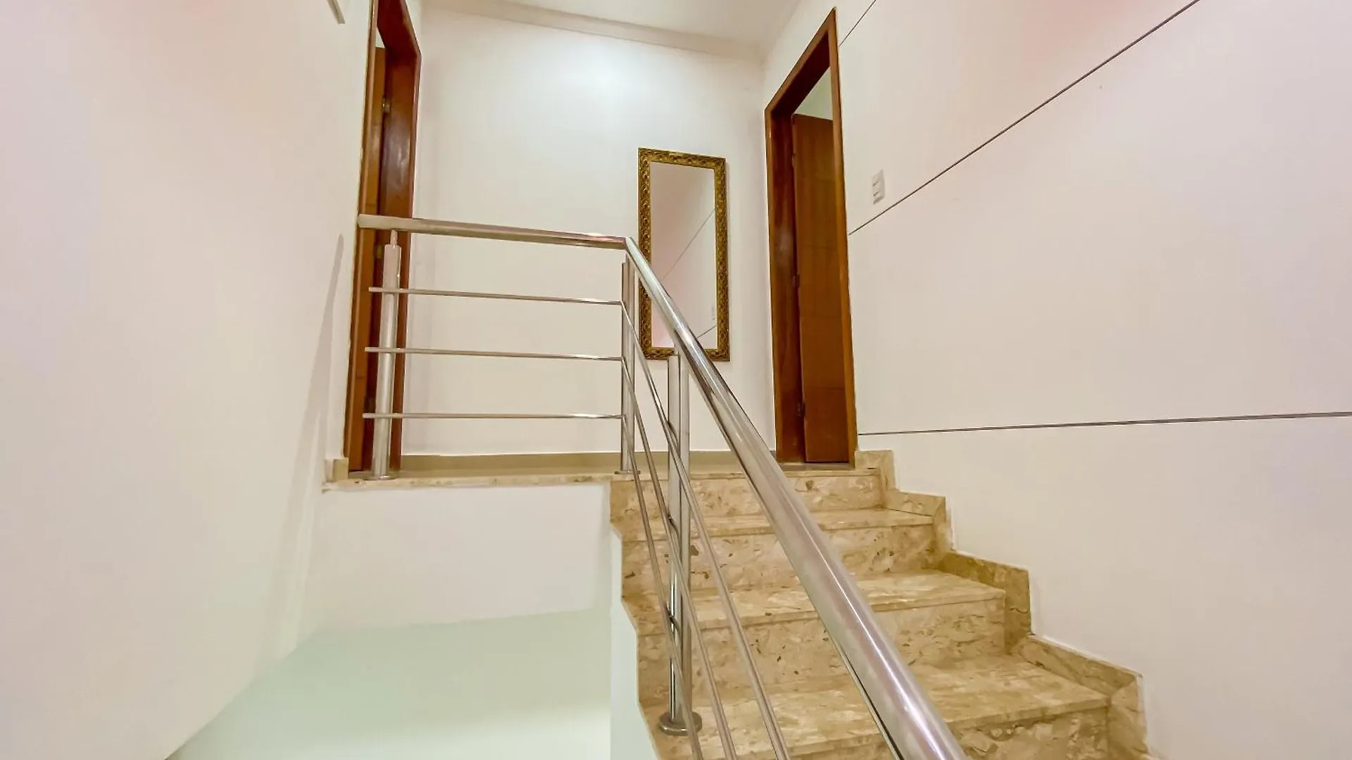 Casa Individual Com 2 Suites Ambas Com Ar Condicionado, Sala, Cozinha, Area De Servico E Garagem Para 2 Carros Pequenos A Poucos Metros Da Praia De Taperapua Porto Seguro 0*,  Brazília
