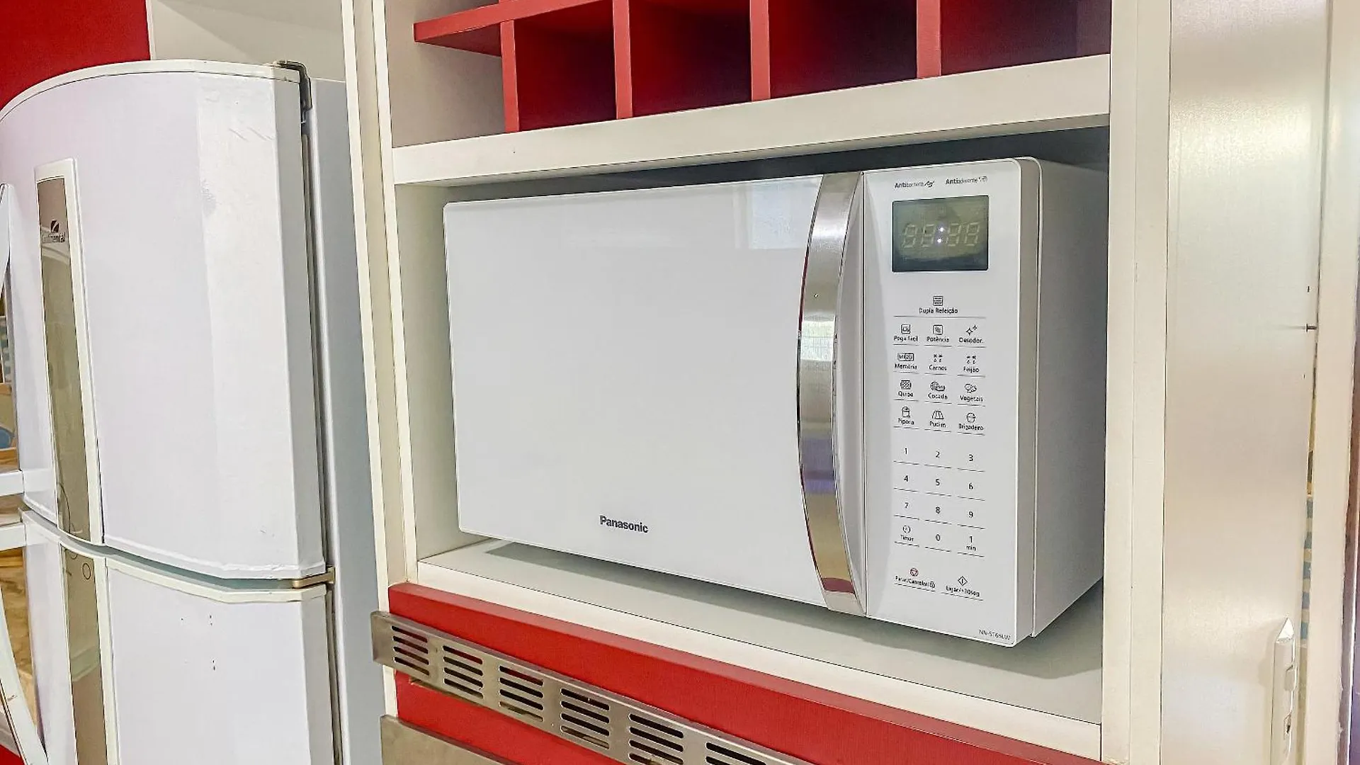 Nyaraló Casa Individual Com 2 Suites Ambas Com Ar Condicionado, Sala, Cozinha, Area De Servico E Garagem Para 2 Carros Pequenos A Poucos Metros Da Praia De Taperapua Porto Seguro Brazília
