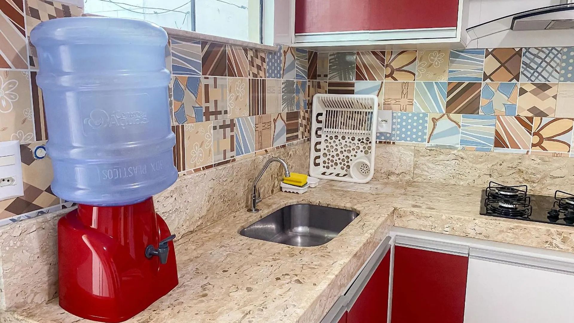Casa Individual Com 2 Suites Ambas Com Ar Condicionado, Sala, Cozinha, Area De Servico E Garagem Para 2 Carros Pequenos A Poucos Metros Da Praia De Taperapua Porto Seguro Nyaraló